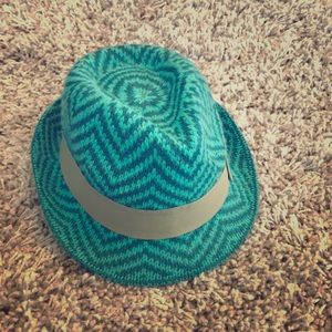 Fedora hat KIDS DAY LISTING